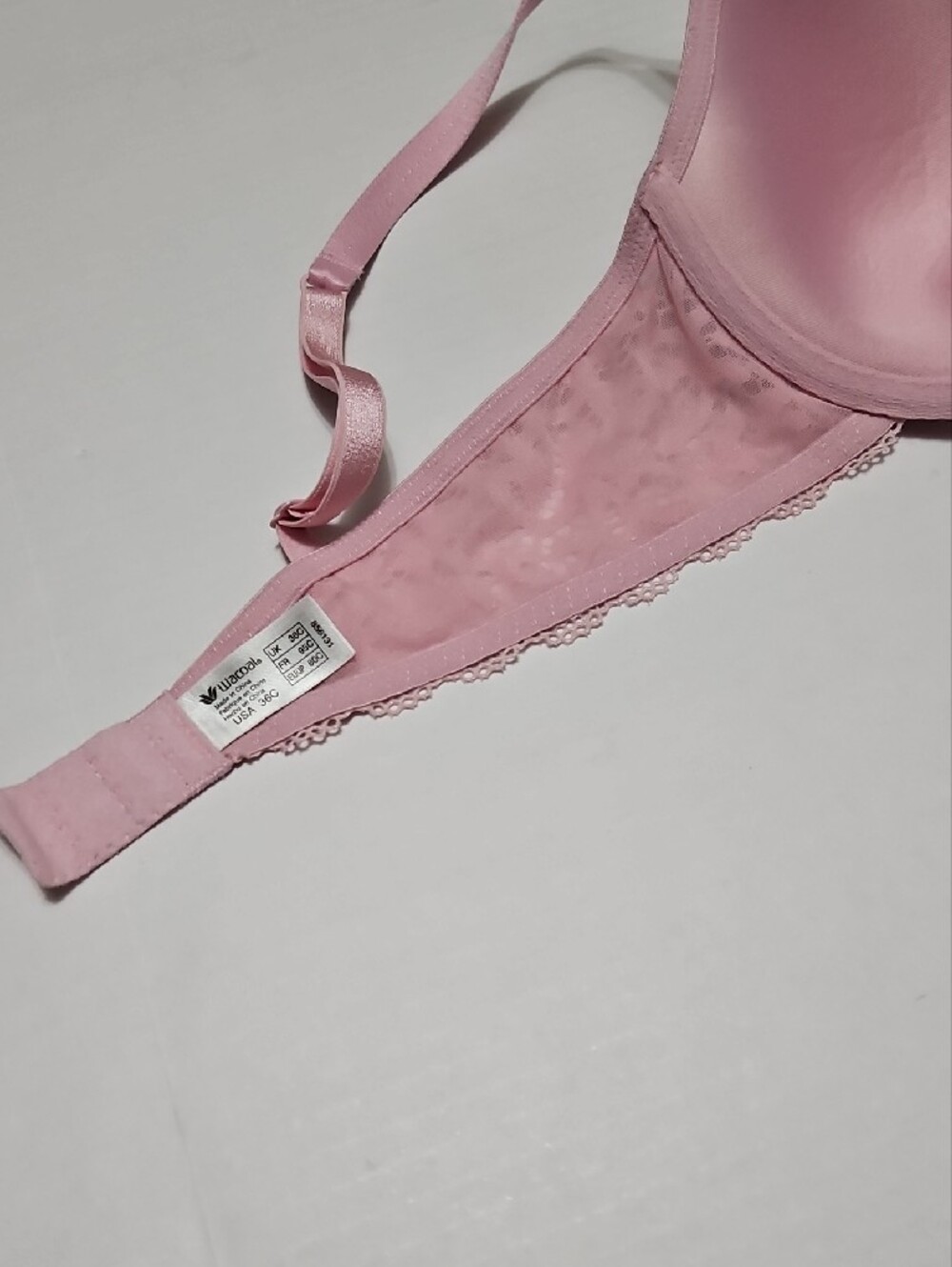 Wacoal Seamless Molded Cups Pink Lace-Trim Underwire Bra Size 36C - Picture 3 of 8